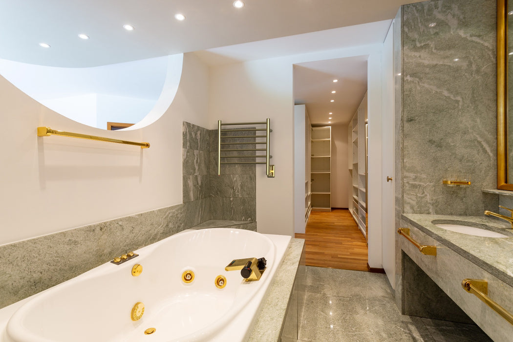 Amba Products RWHS-SPG Radiant 7-Bar Small Hardwired Plug-in Combo Towel Warmer - 4.75 x 20.5 x 20.125 in. - Polished Gold Finish